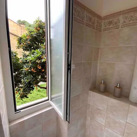 Amazing Grace Apartment *