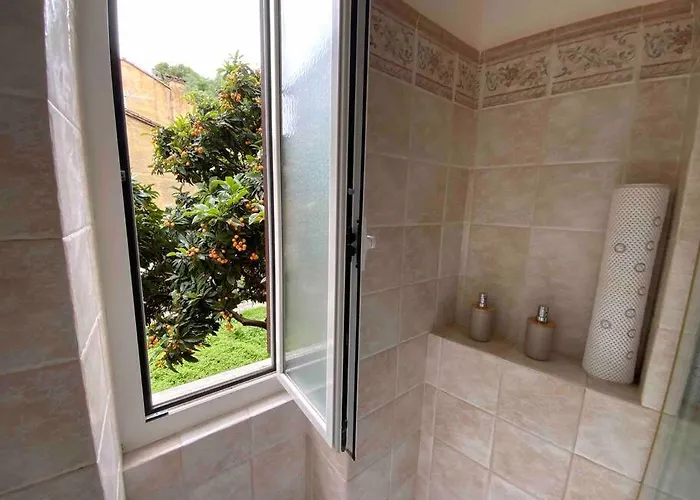 Amazing Grace Apartment *